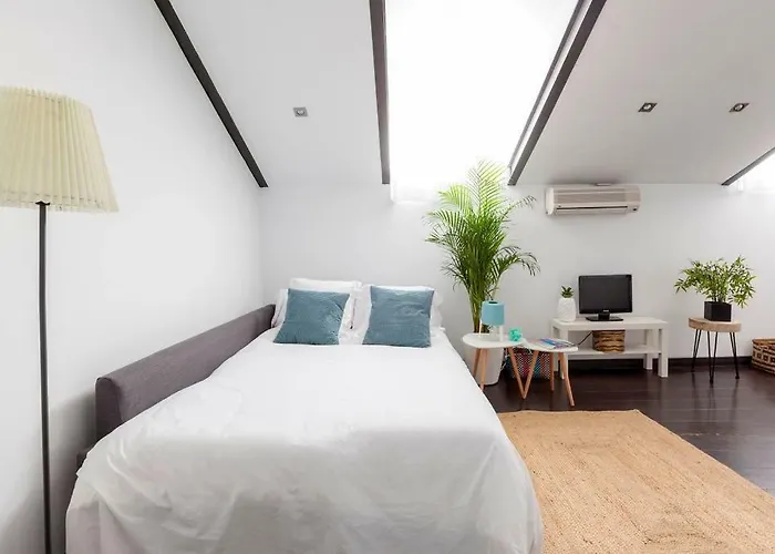 Modern Top Floor Loft At Malasana\'S Heart